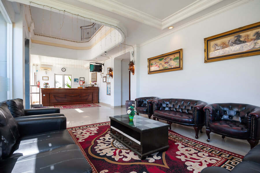 RedDoorz Syariah near RS Yos Sudarso Padang