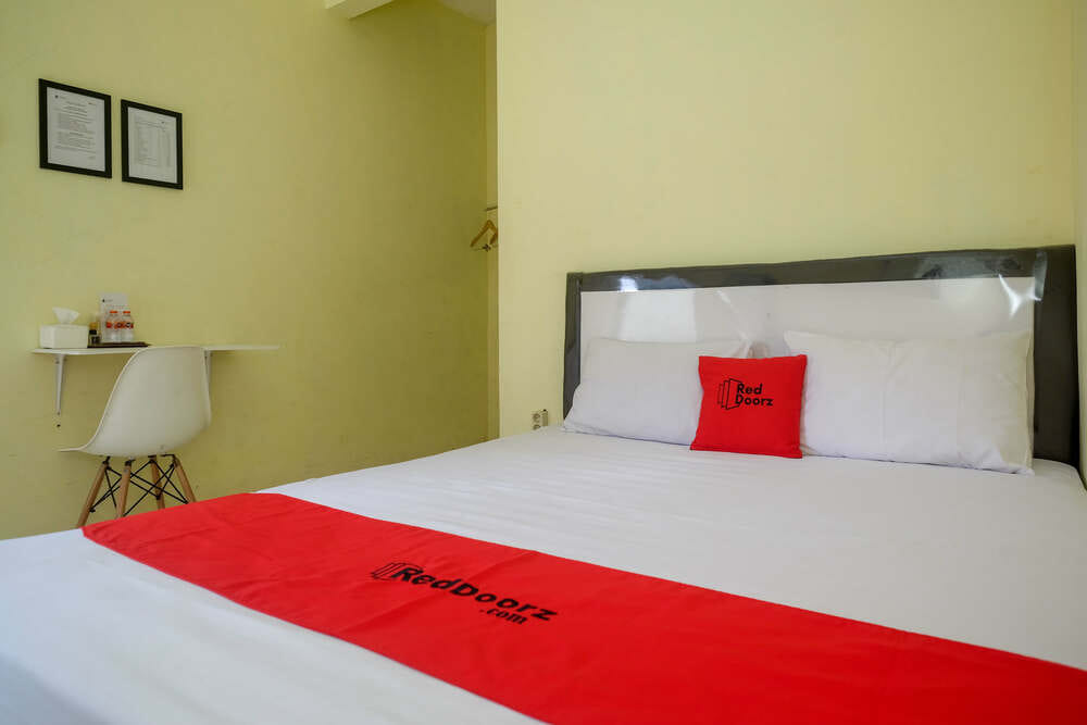 RedDoorz Room