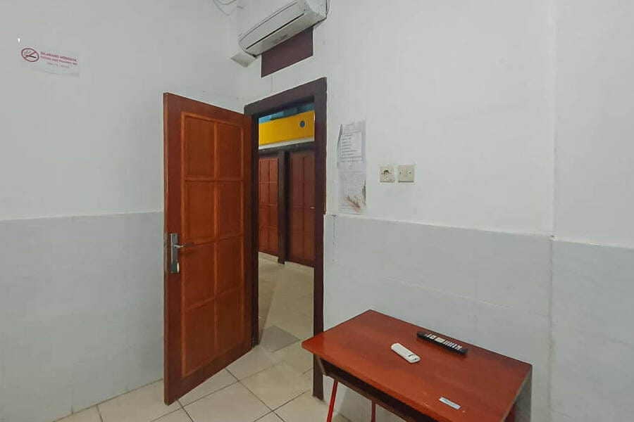 Reddoorz @ Homestay Gayatri