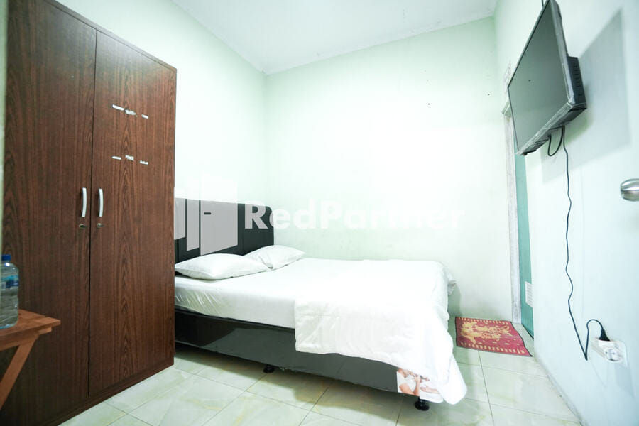 Mahkota Sivali near Soekarno Hatta Airport Mitra RedDoorz
