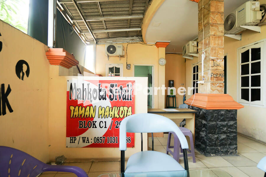 Mahkota Sivali near Soekarno Hatta Airport Mitra RedDoorz