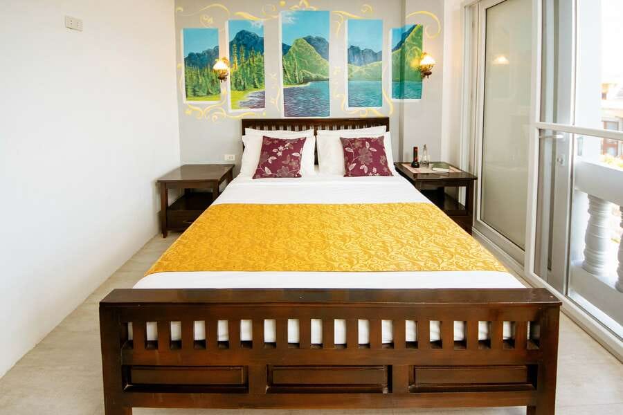 RedDoorz @ Pension Ivatan Batanes