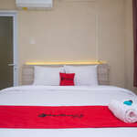 RedDoorz Plus near RS JIH Solo