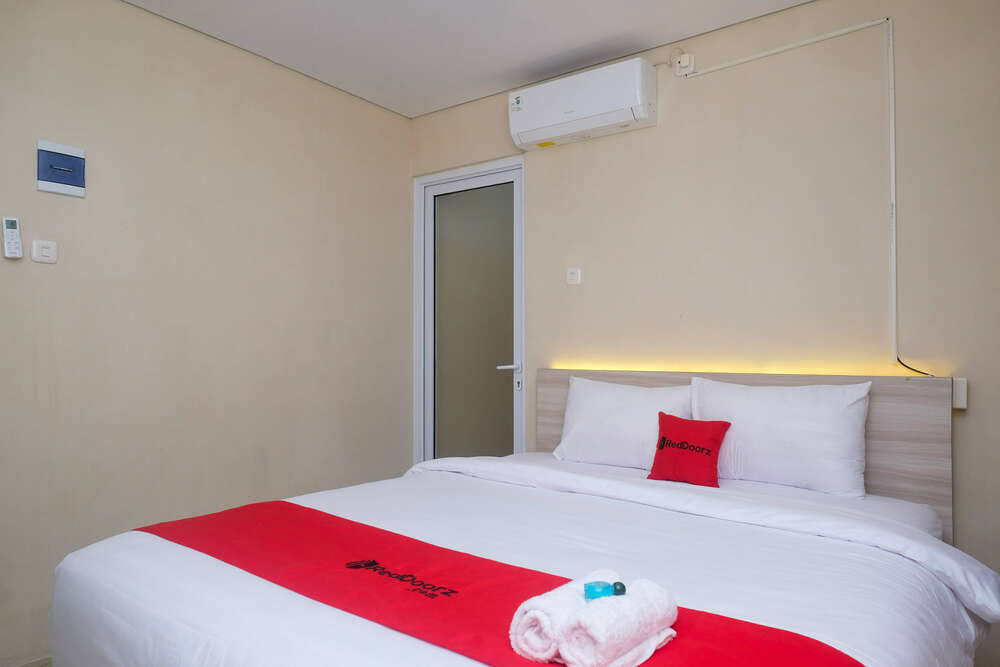 RedDoorz Room