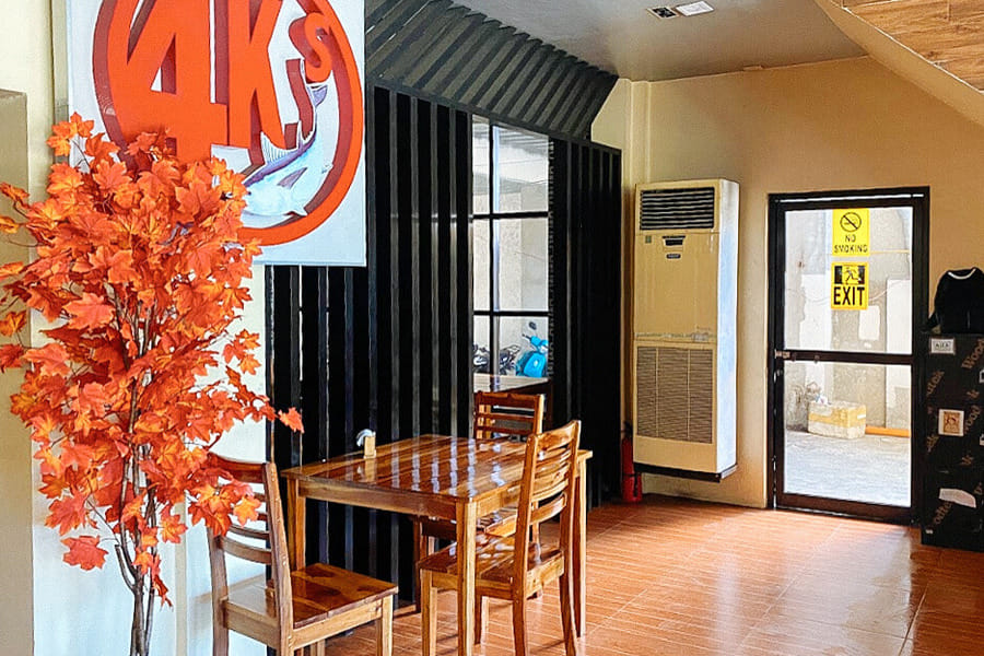 RedDoorz @ 4ks Pension House Bogo City Cebu