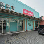 RedDoorz near Universitas YARSI