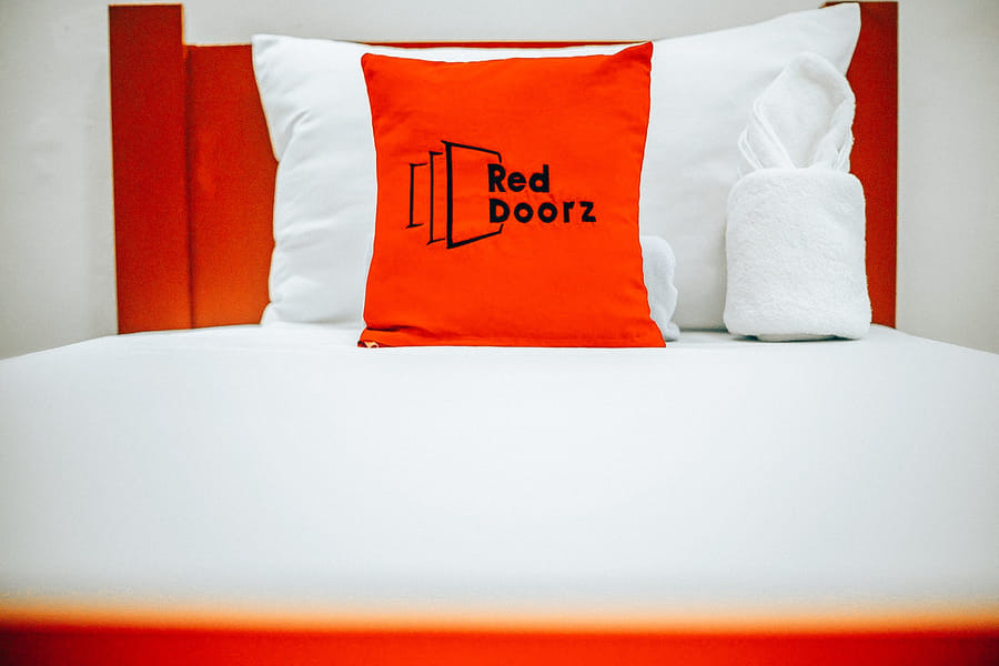 RedDoorz @ S & L Apartelle Daraga Albay
