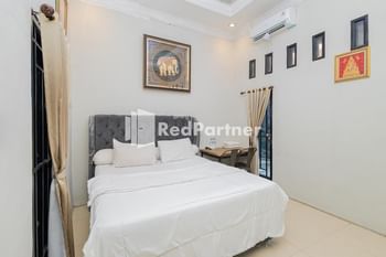 Boss Residence Serang RedPartner