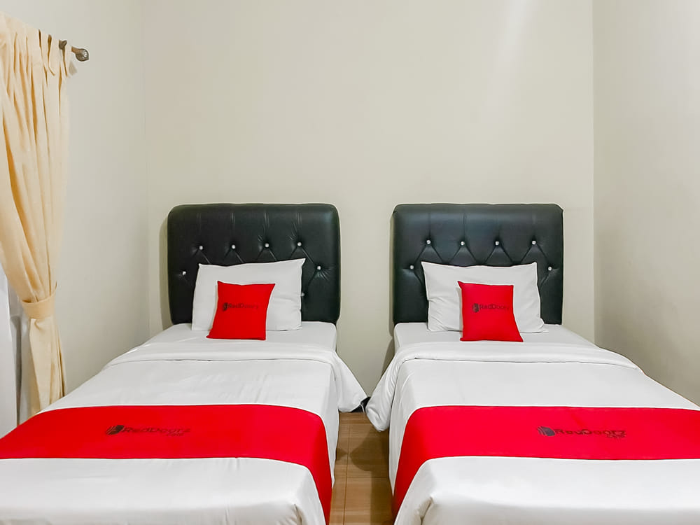 RedDoorz SALE