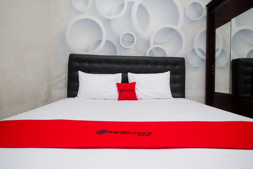 RedDoorz Room