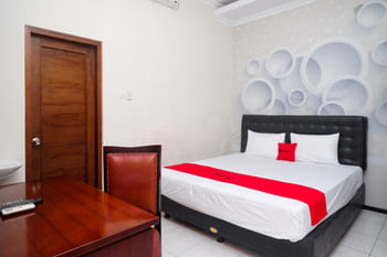 RedDoorz @ Griya Bougenville Magelang