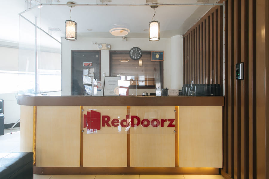 RedDoorz Plus @ EDSA Congressional