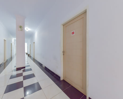 RedDoorz Syariah near Ramayana Mall Tarakan