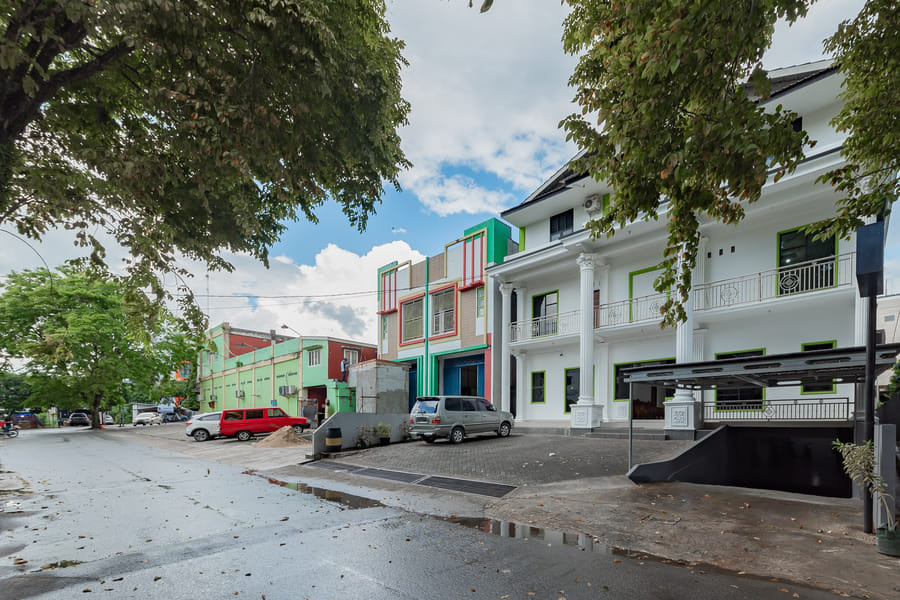 Urbanview Hotel 99 Syariah Banjarbaru