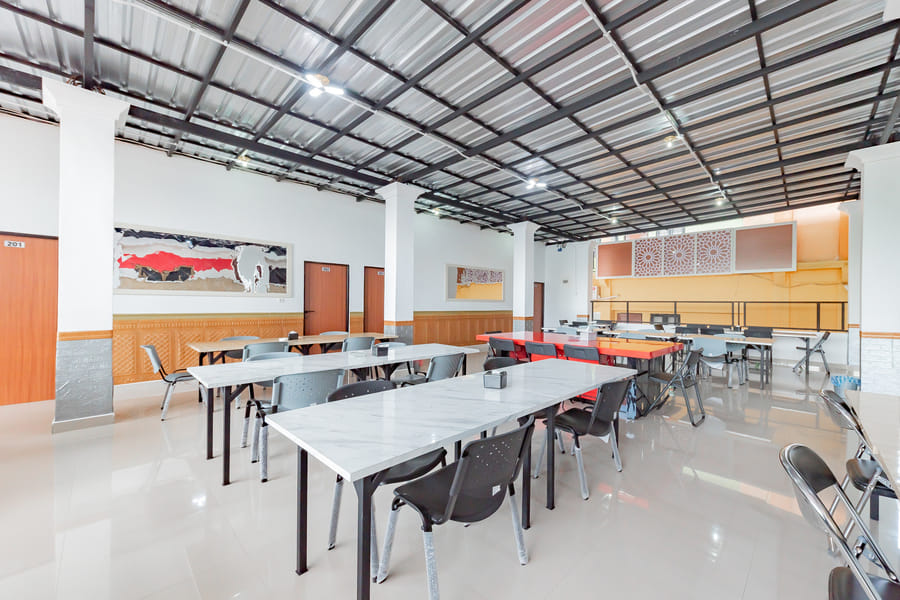 Urbanview Hotel 99 Syariah Banjarbaru