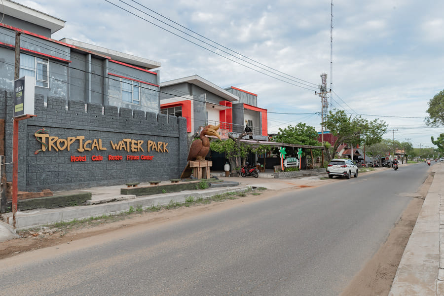 Urbanview Hotel Tropical Ketapang