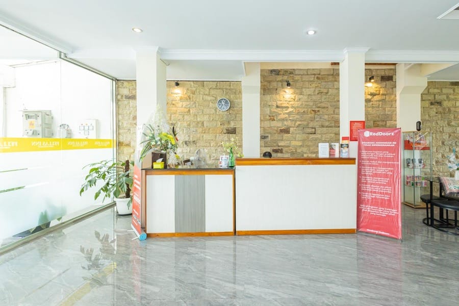 RedDoorz Plus near Malang Airport