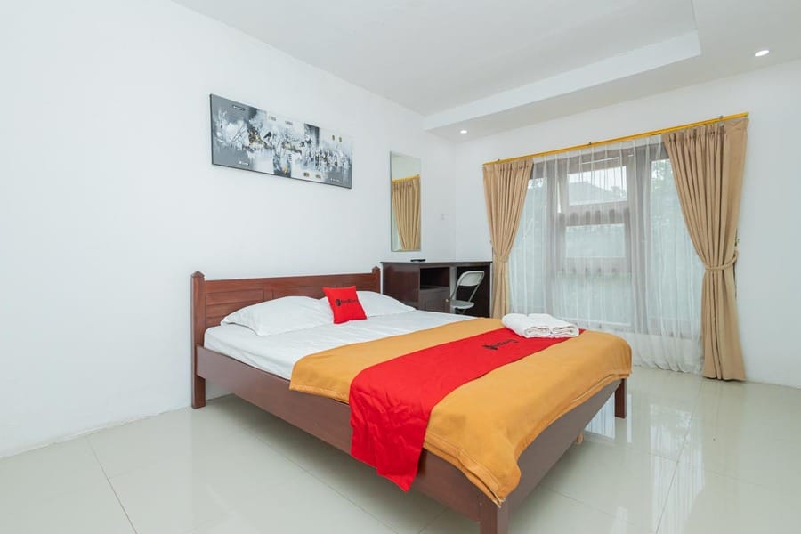 RedDoorz Syariah @ Wisma Djokorio Poncokusumo