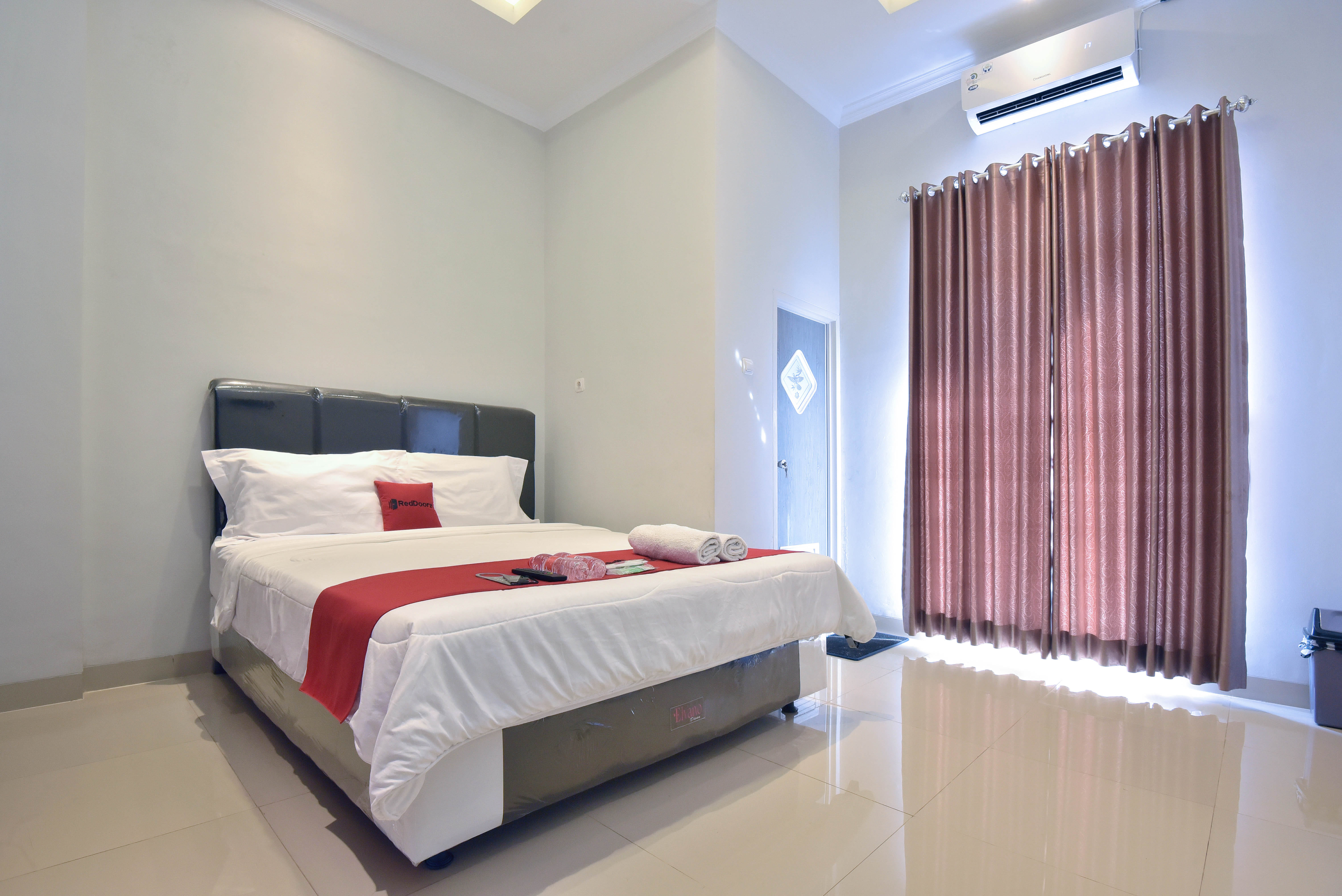 RedDoorz near Alun Alun Cilacap