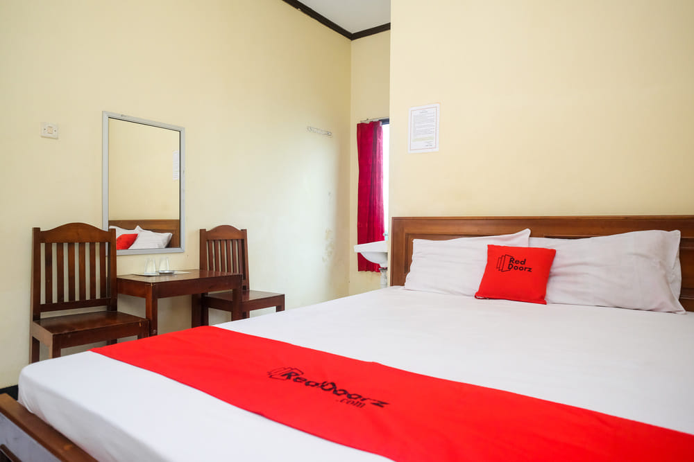RedDoorz Room