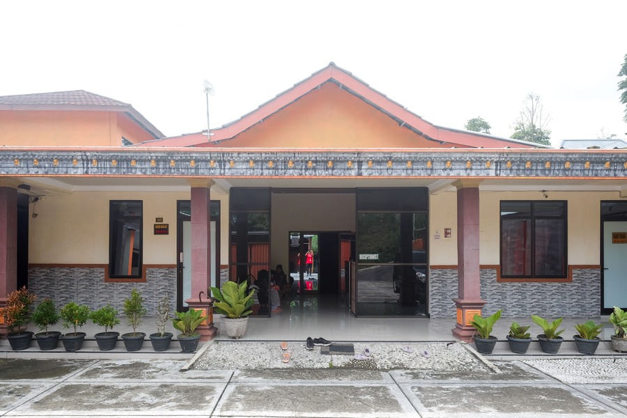 RedDoorz near Candi Sukuh Karanganyar