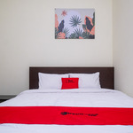 RedDoorz near Kawasan Bandara Ahmad Yani Semarang 2