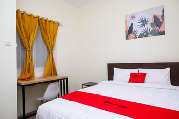 RedDoorz near Kawasan Bandara Ahmad Yani Semarang 2