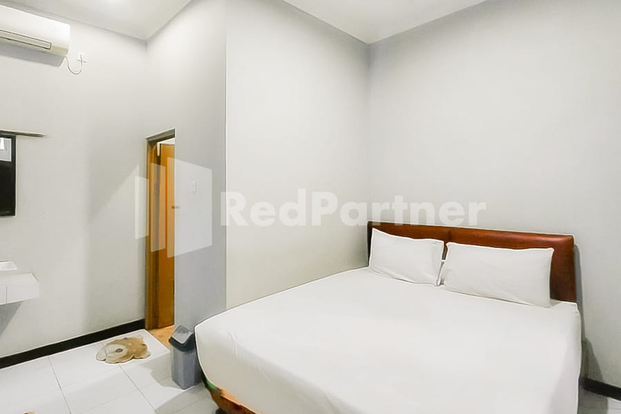 Indah Savana Hotel Mitra RedDoorz