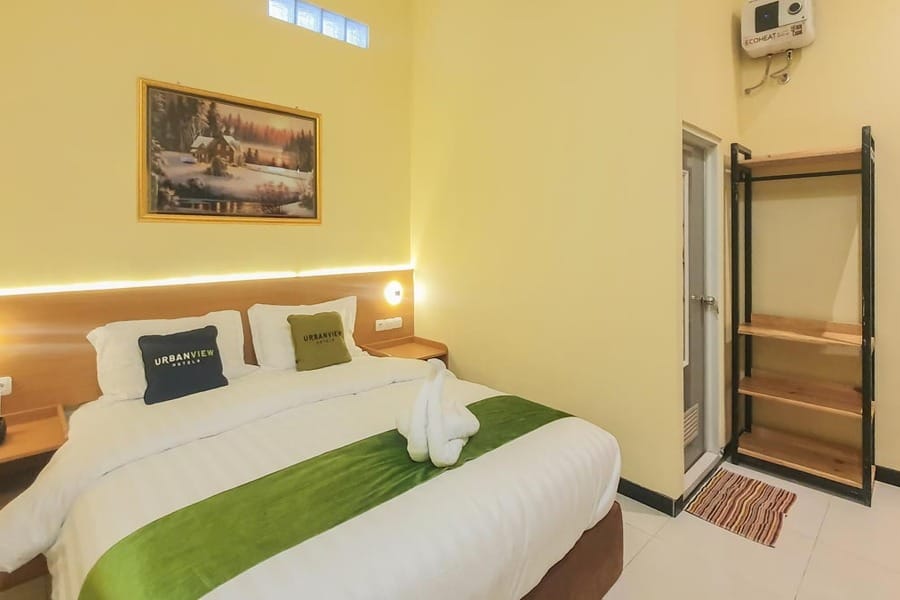 Urbanview Hotel Sakura Kampung Inggris Pare