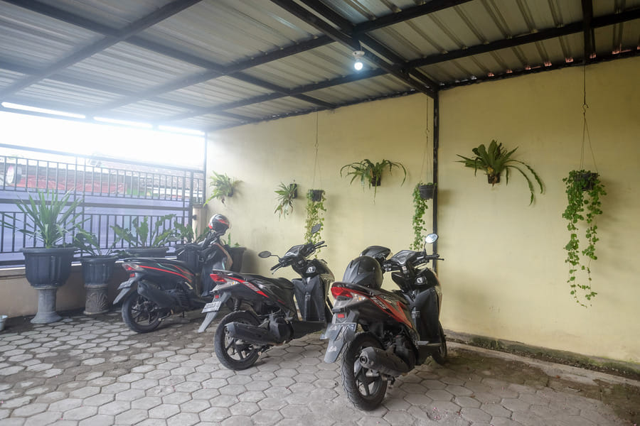 RedDoorz near Candi Ratu Boko 2