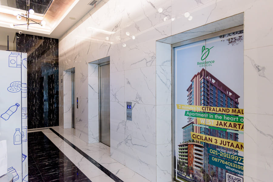 RedLiving Apartemen B Residence BSD - B Hotel