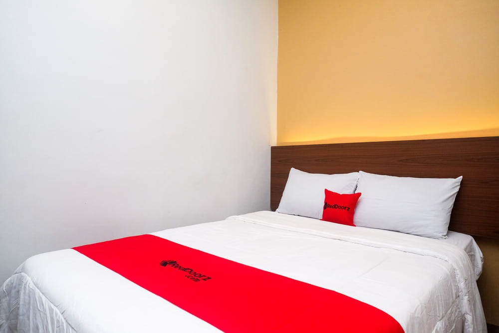 RedDoorz Room