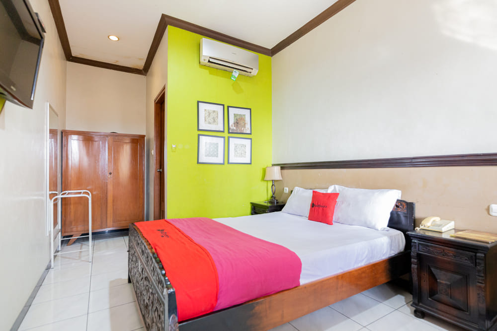RedDoorz Premium