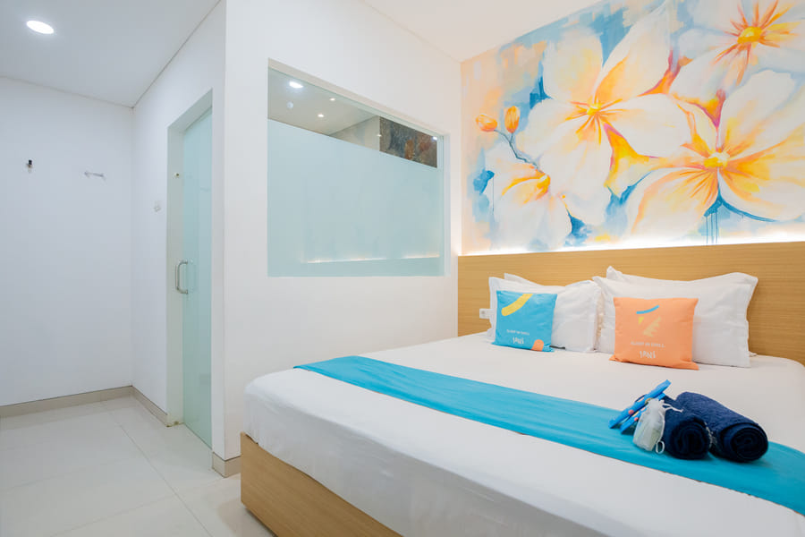 Sans Hotel Box Mansion Surabaya