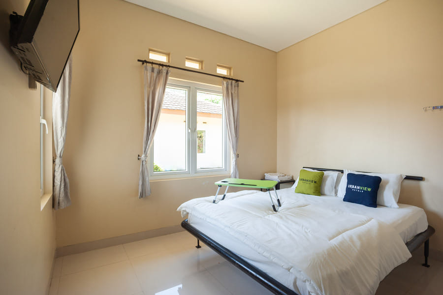 Urbanview Resort Adang Zecky Cisarua Puncak