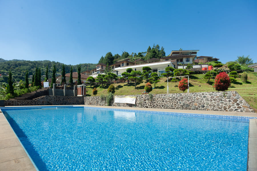 Urbanview Resort Adang Zecky Cisarua Puncak