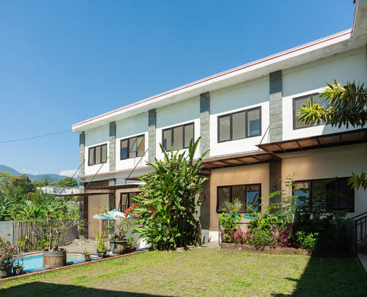 Urbanview Hotel Syariah Villa SM Cisarua Puncak