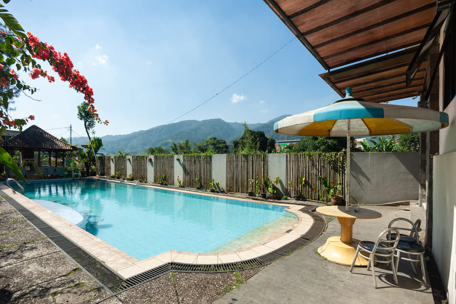 Urbanview Hotel Syariah Villa SM Cisarua Puncak