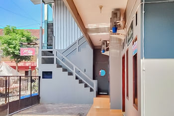 RedDoorz @ Rita Guesthouse Pangandaran