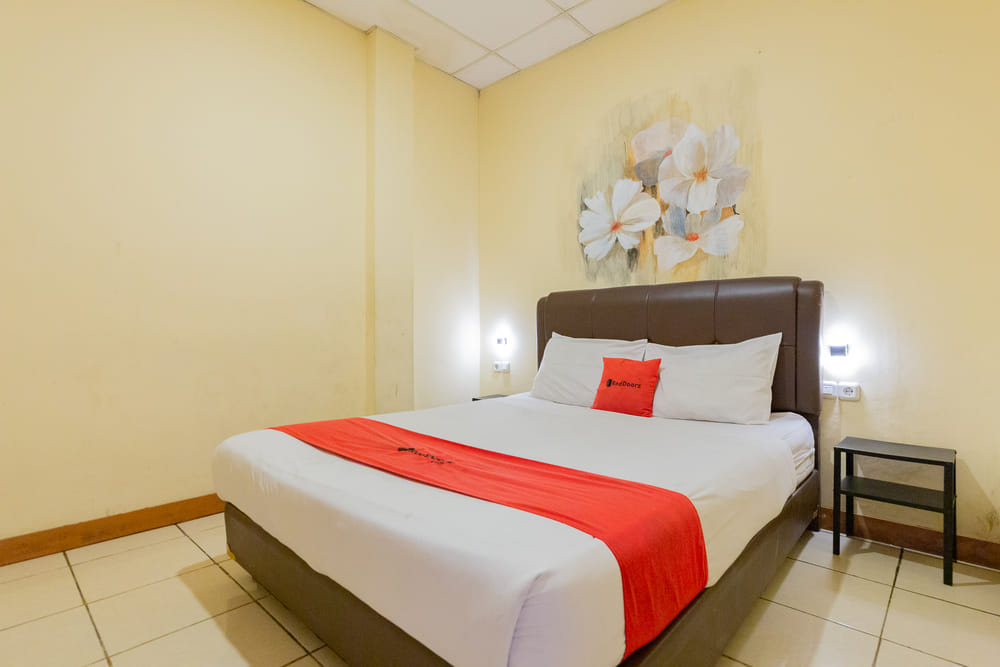 RedDoorz Room