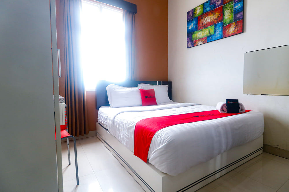 RedDoorz Room
