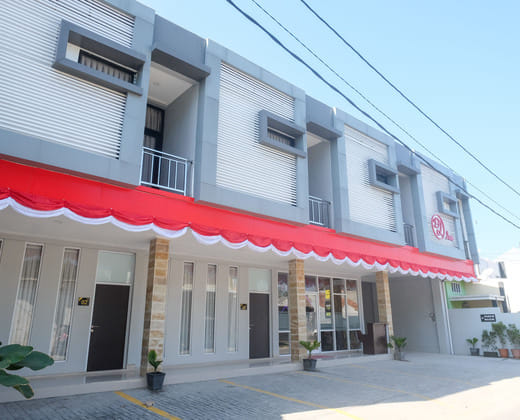 Urbanview Hotel DJ Inn Tegal