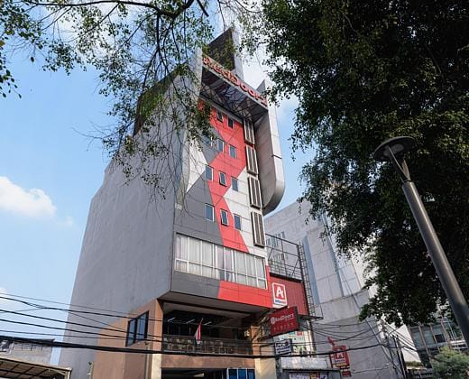 RedDoorz Plus @ Thamrin