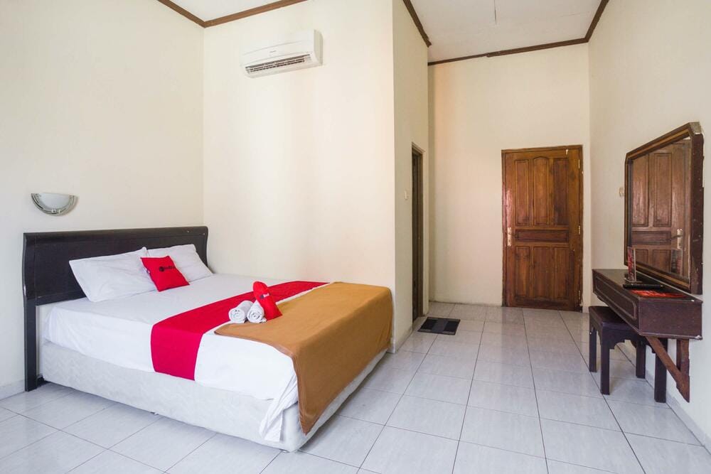 RedDoorz Room