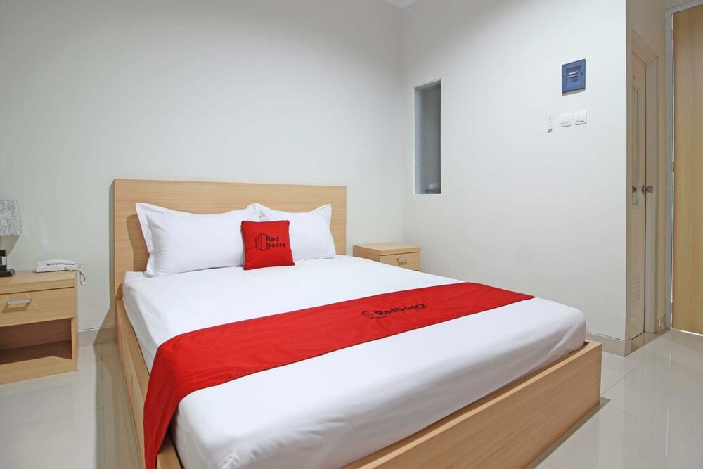 RedDoorz Room