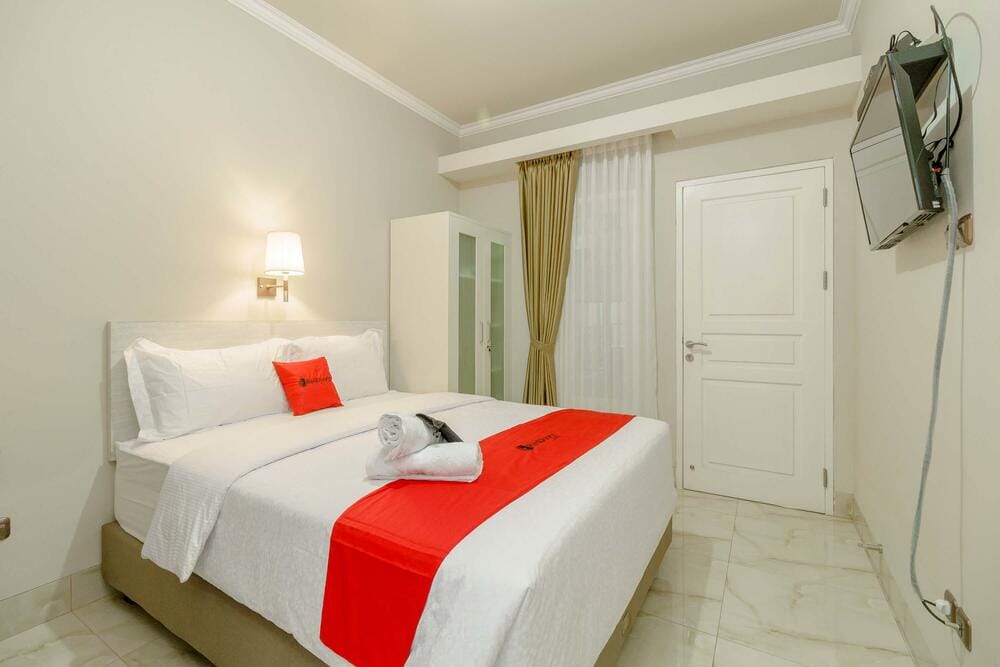 RedDoorz Room