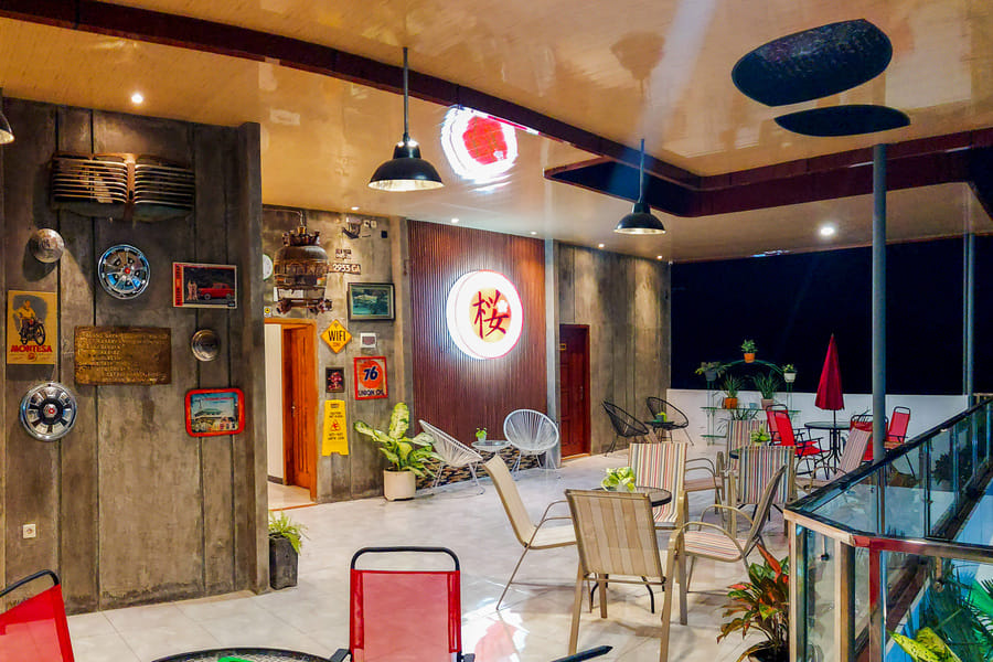 Urbanview Hotel Sakura Kampung Inggris Pare