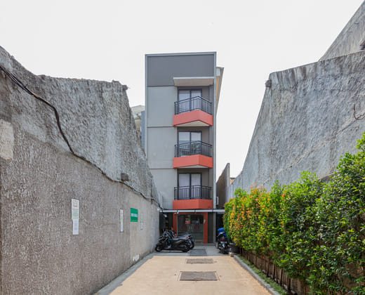 Urbanview Hotel Slipi Inn Palmerah
