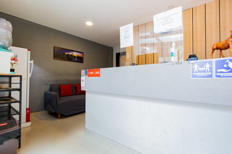 Urbanview Hotel Slipi Inn Palmerah