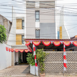 RedDoorz Plus Syariah near Mall Pondok Indah